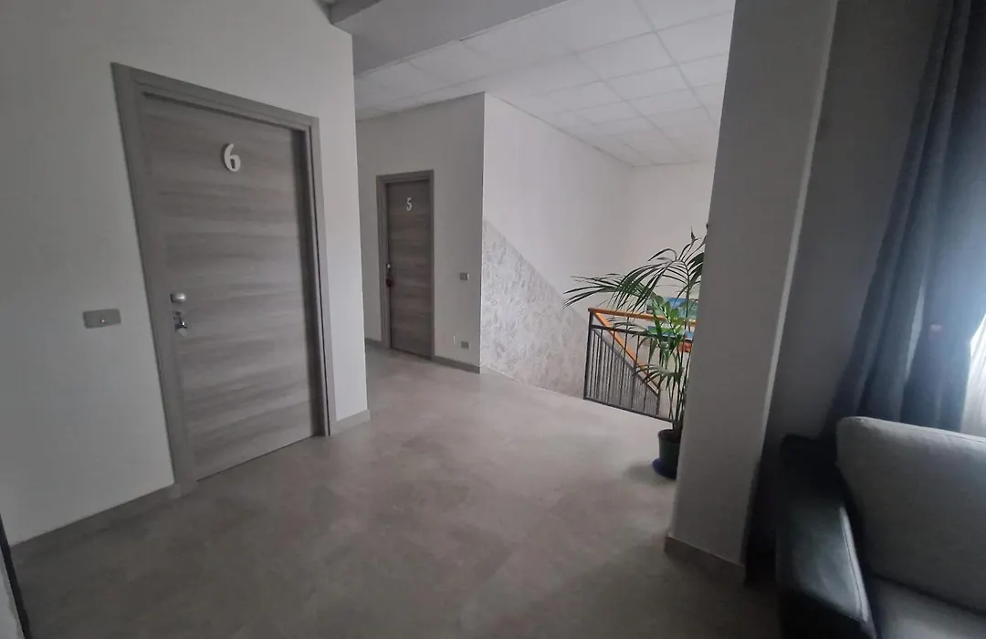 Pennaluce-1